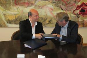 Podpis koncesijske pogodbe za nove avtobuse z družbo Arriva Dolenjska in Primorska 1